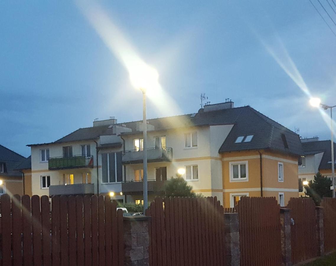 Mieszkanie Z Ogrodkiem Wrocław Eksteriør bilde